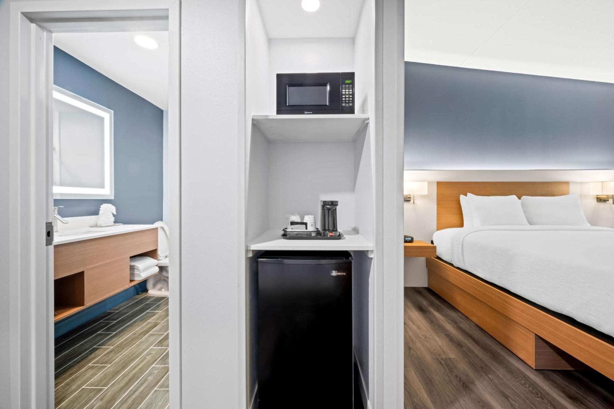 Best Western Niantic - New London, Mystic Area Buitenkant foto