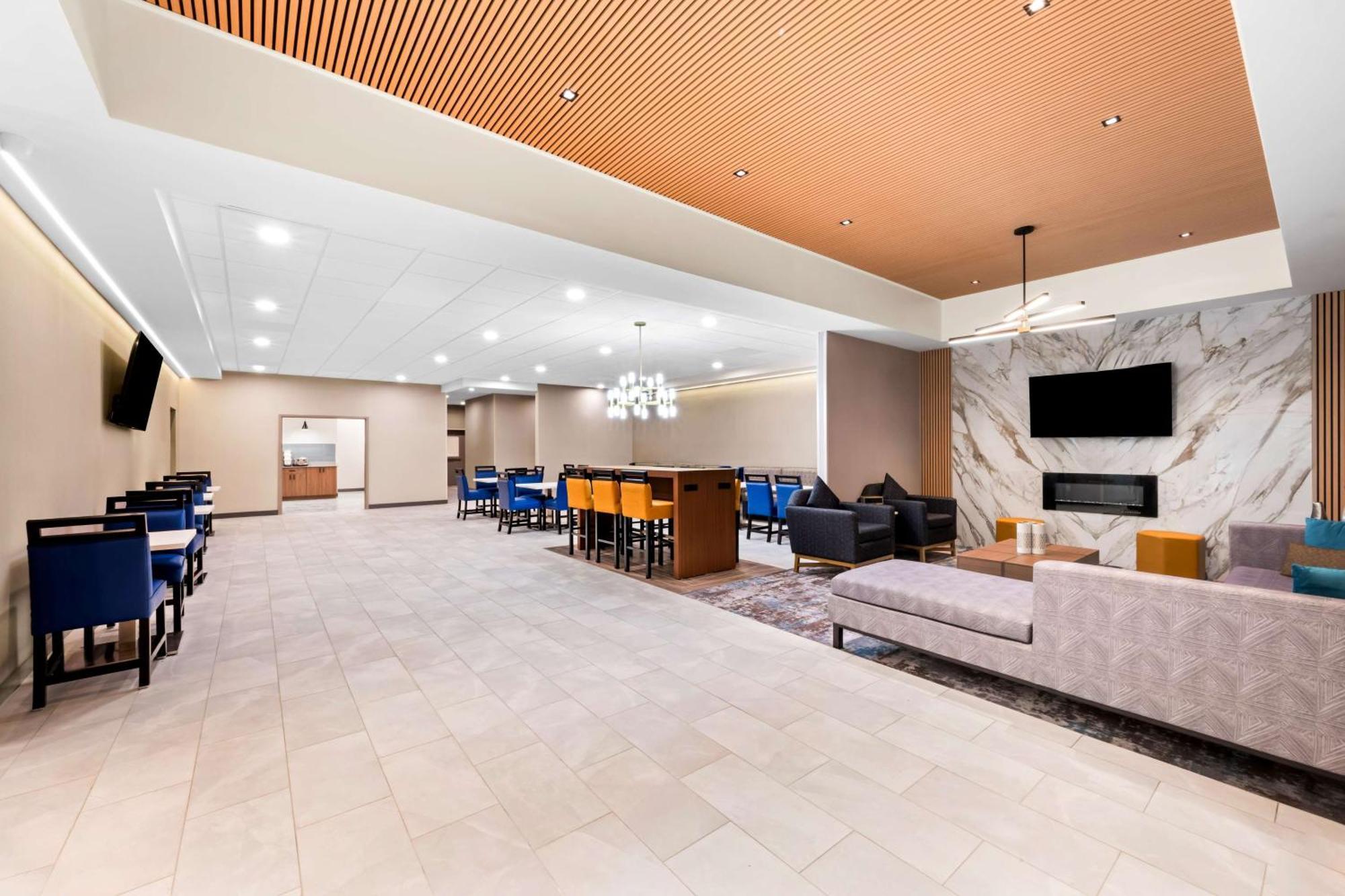 Best Western Niantic - New London, Mystic Area Buitenkant foto