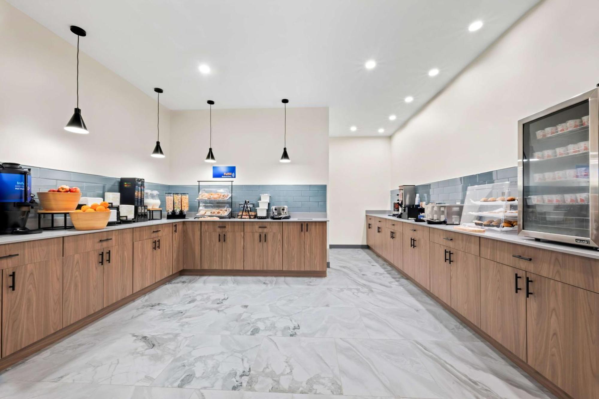 Best Western Niantic - New London, Mystic Area Buitenkant foto