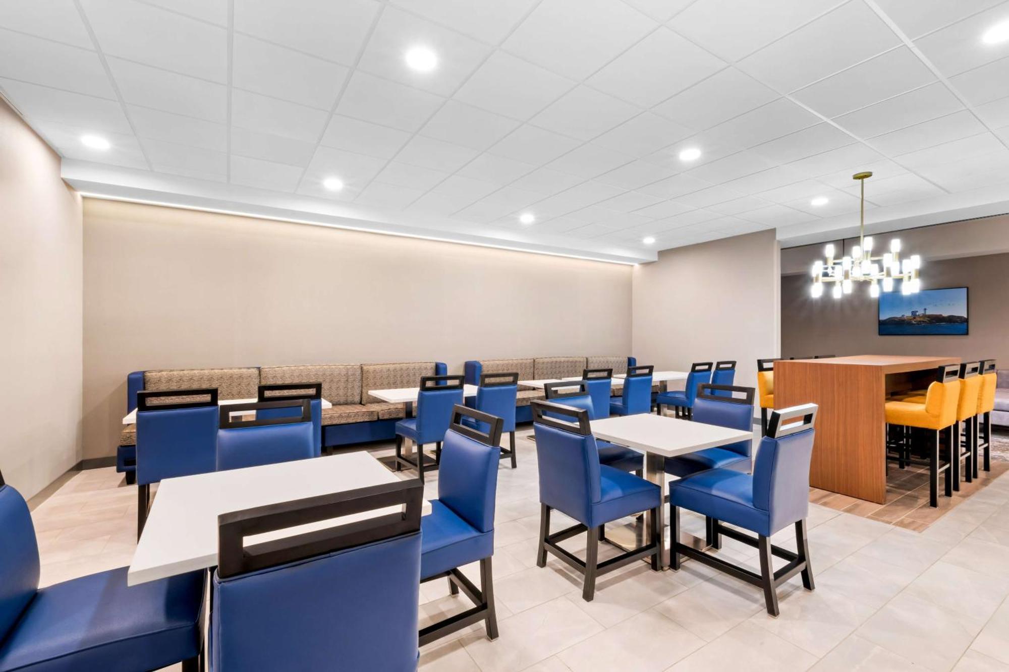 Best Western Niantic - New London, Mystic Area Buitenkant foto