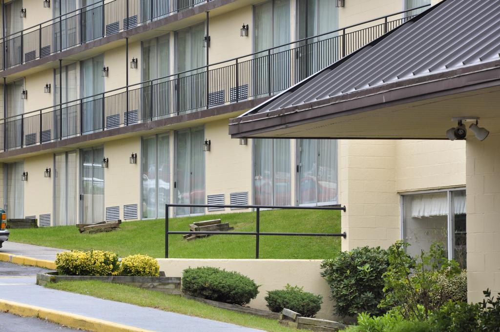 Best Western Niantic - New London, Mystic Area Buitenkant foto